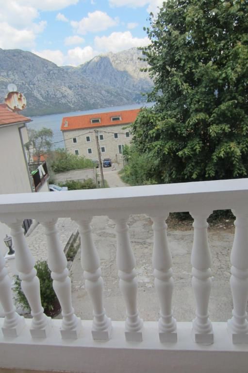 Апарт-отели Villa Milosh Boka Prchanj. Прчань